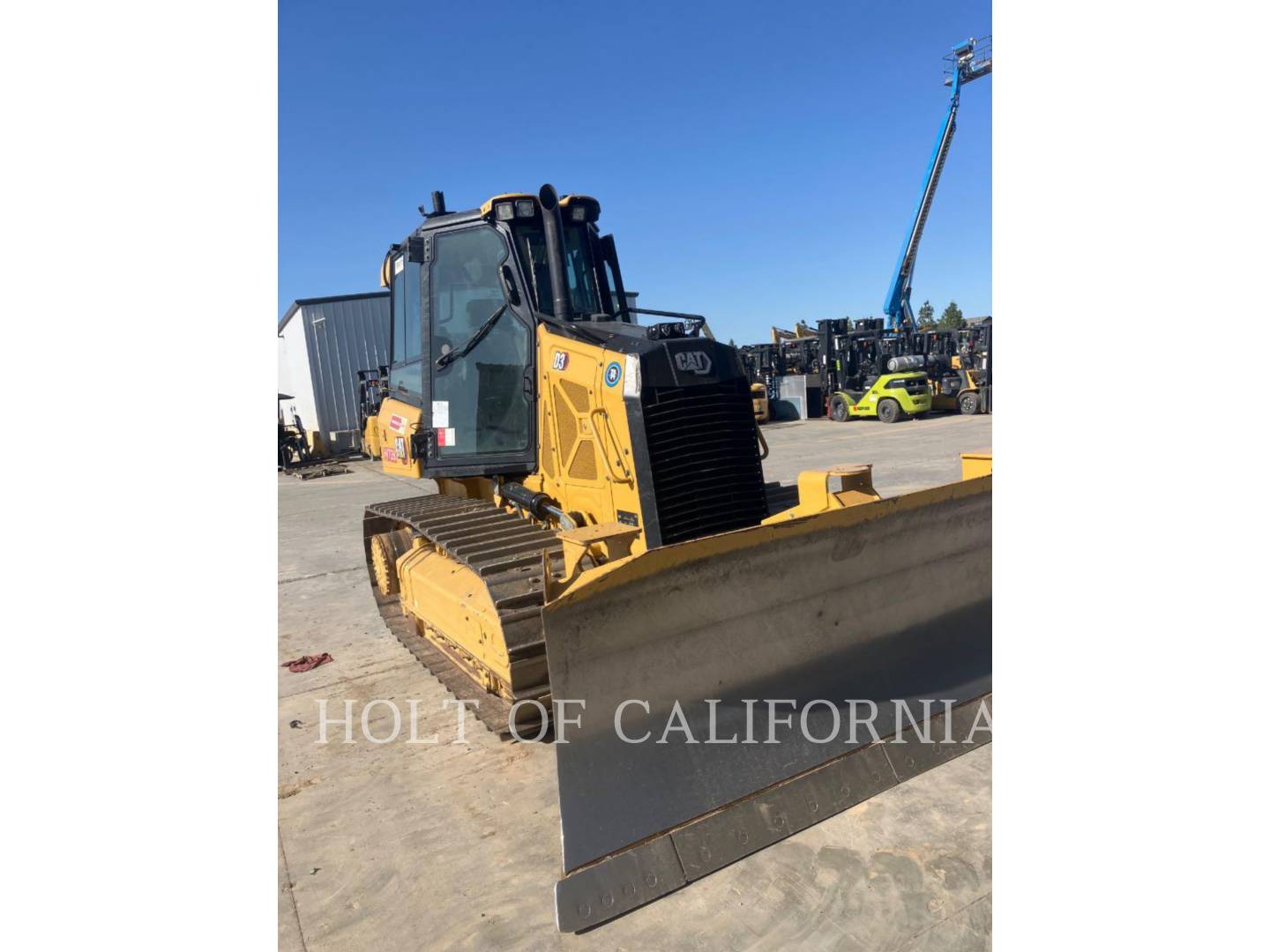 Caterpillar D3, Crawler Dozer, 1858 hours, S/N: XKW02019, 2022 - Image 2