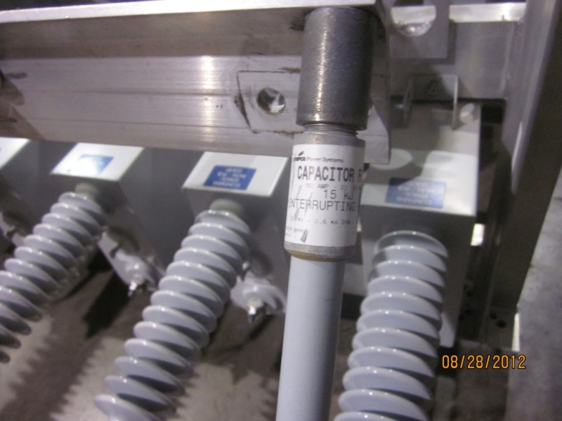 35200 KVAR, COOPER, 17KV, CAPACITOR BANK, FUSED, 4 BANKS X 8800 KVAR, OUTDOOR - Image 2