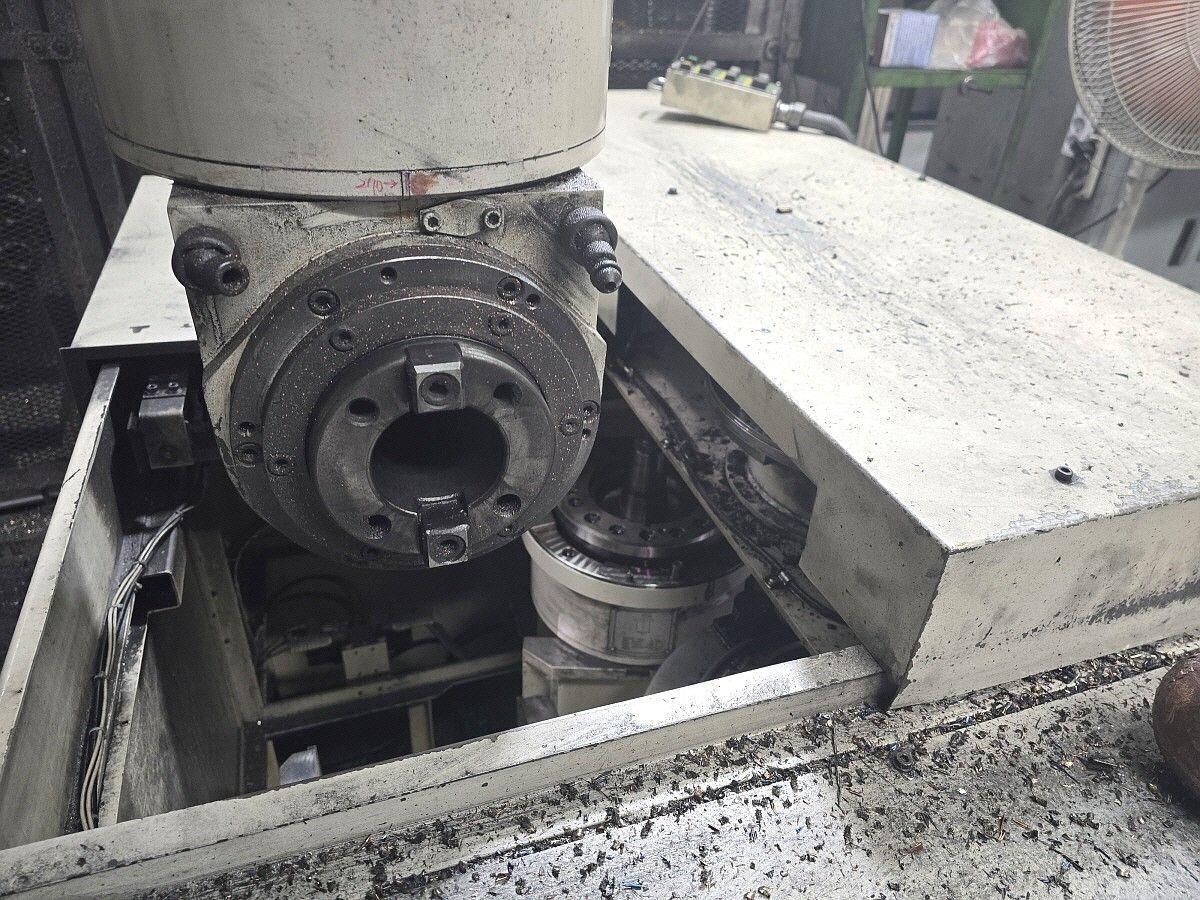 SNK #RB-5VM/CS, double column machining center, Fanuc 31iA, 206.6" X, 114.1" Y, 23.6" Z, 6000 RPM, 40 - Image 9