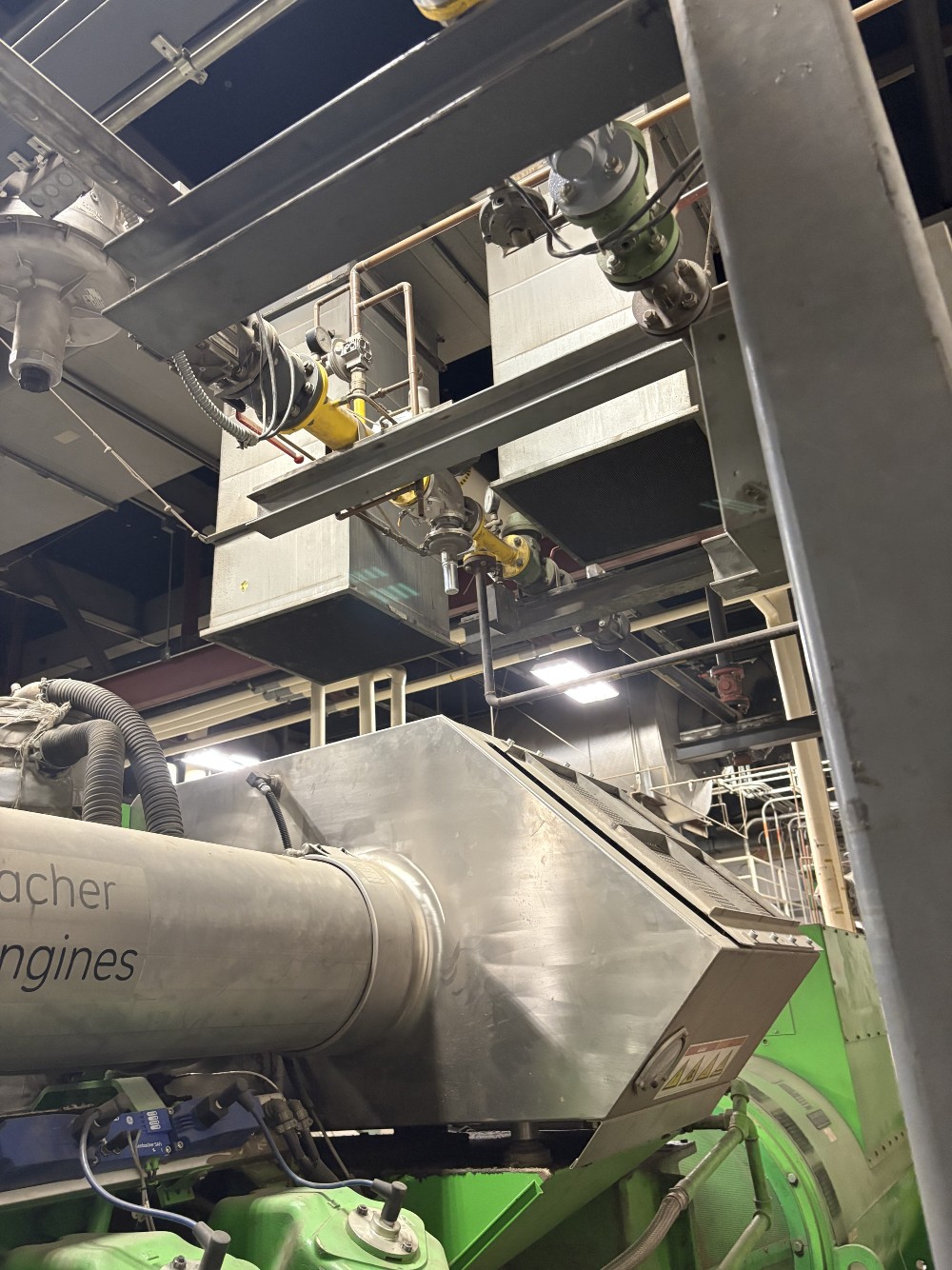 2650 KW Jenbacher #J620 GS, Natural gas generator set, 7200-12470 Volts, 2013 - Image 4
