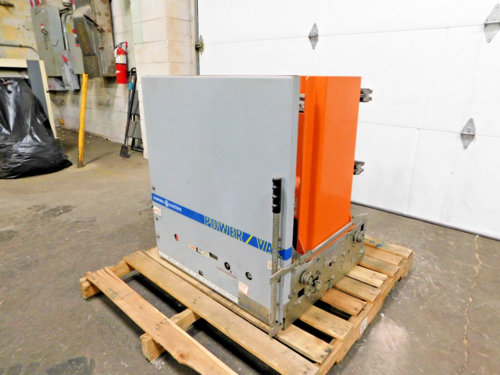 1200 Amps, General Electric, VB-4.16-250-1, Power Vac circuit breaker, 4.76 KV, 115 VAC - Image 4