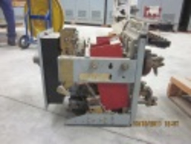 800 Amps, Federal Pacific, FPS-25, manually operated, drawout, #AB0186 - Image 4