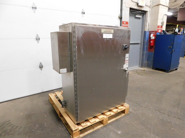 Rockwell Automation Stainless Steel control cabinet, AB Powerflex 70, 15 HP, 480 Volts - Image 3