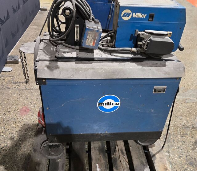 450 Amps, Miller #Deltaweld-450, arc welder with wire feeder & cart - Image 6