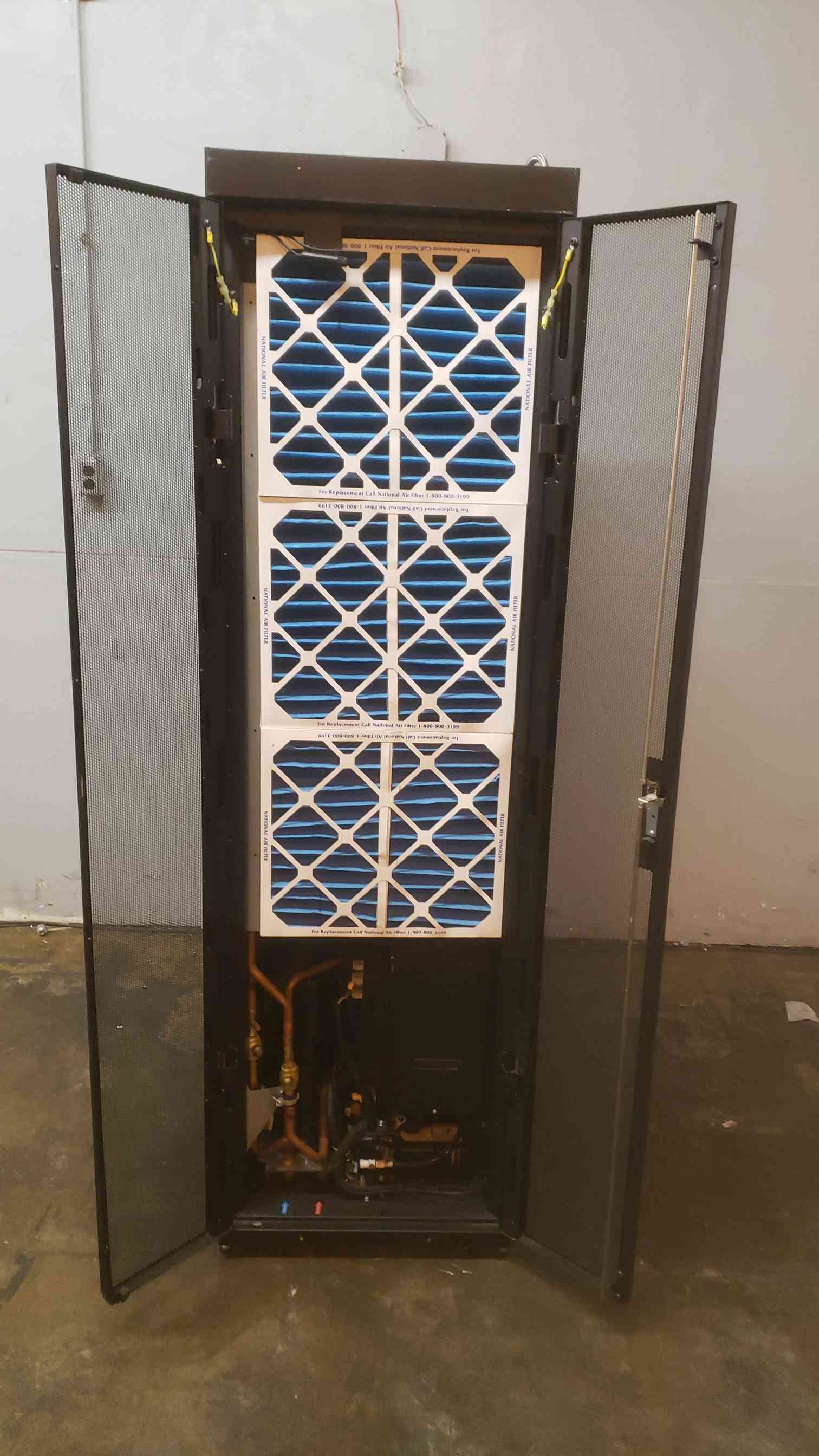 APC #ACRP102, InRow AC, R407C, (2) Blowers & Heaters, 2.4/11.5 bar, 32 Amps, 380-415 VAC - Image 8
