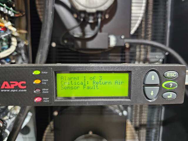 APC #ACRP100, InRow CRAC Unit, R407C, (2) Blowers & Heaters, 325/167 psig, 3 Phase, 200-240 VAC - Image 8