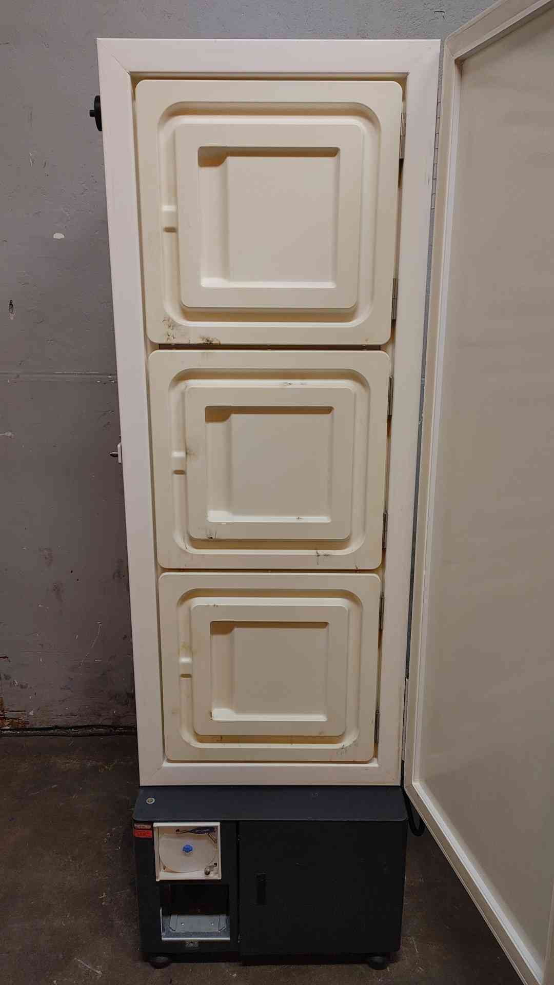 New Brunswick #U360-86, Ultra Low Temperature Freezer, R404A/R508B, -72.5 deg. C, 1 Phase, 16.5 Amps, 115 V - Image 2