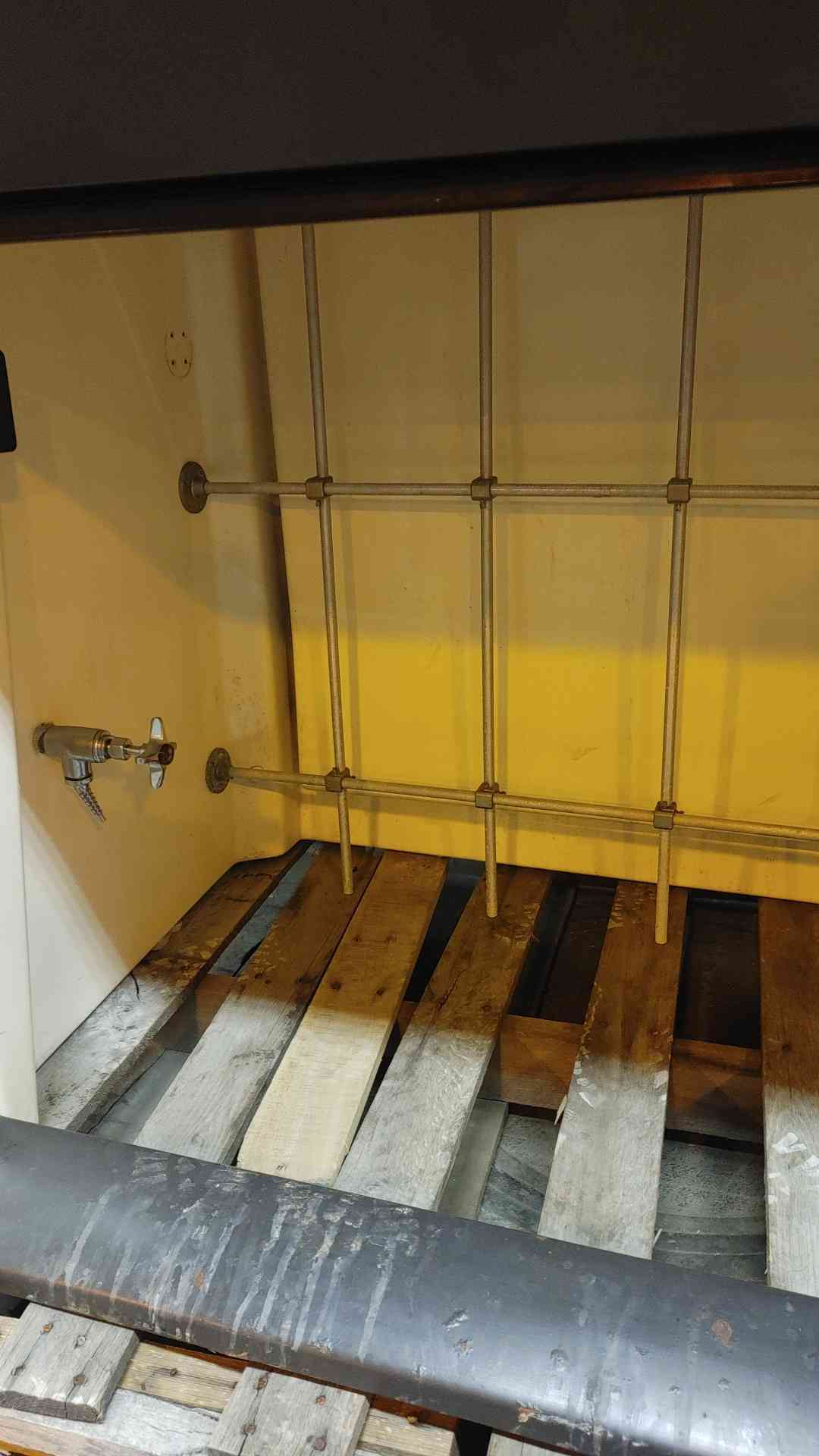 Labconco, Protector Chemical Fume Hood, 4' capacity - Image 2