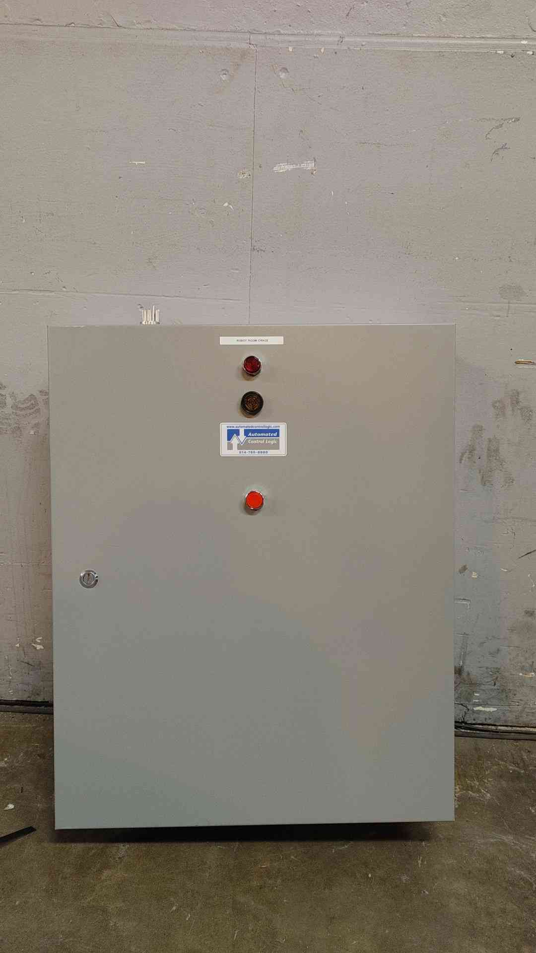 Hoffman/Schneider Electric #i2920-D, Control Panel w/Andover Continuum Terminal Controller, 3 Phase, 3-Wire - Image 1
