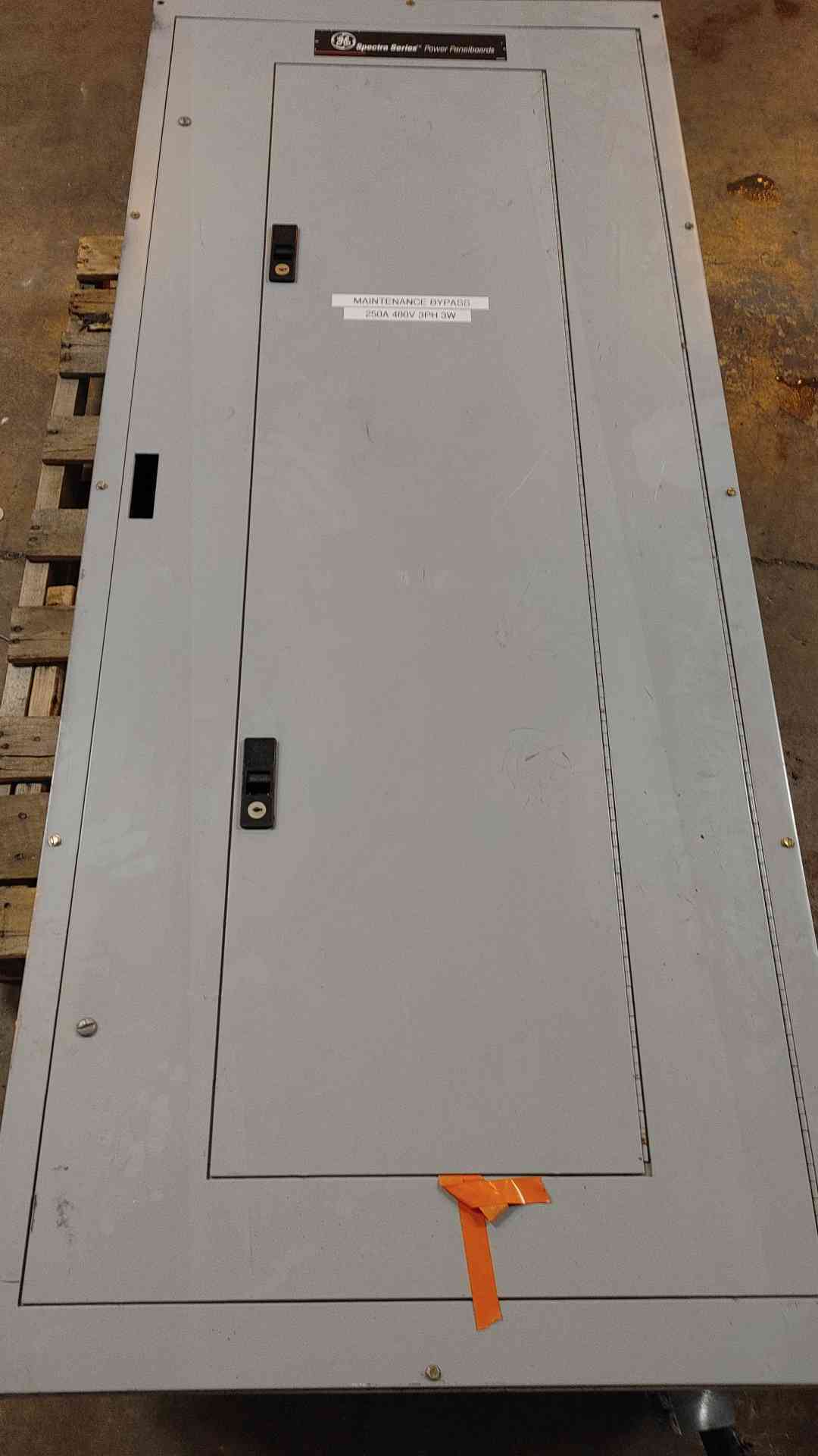 250 Amp. General Electric, MBP Panelboard, (3) Breaker Maintenance Bypass, 3 Phase, 480 V - Image 1