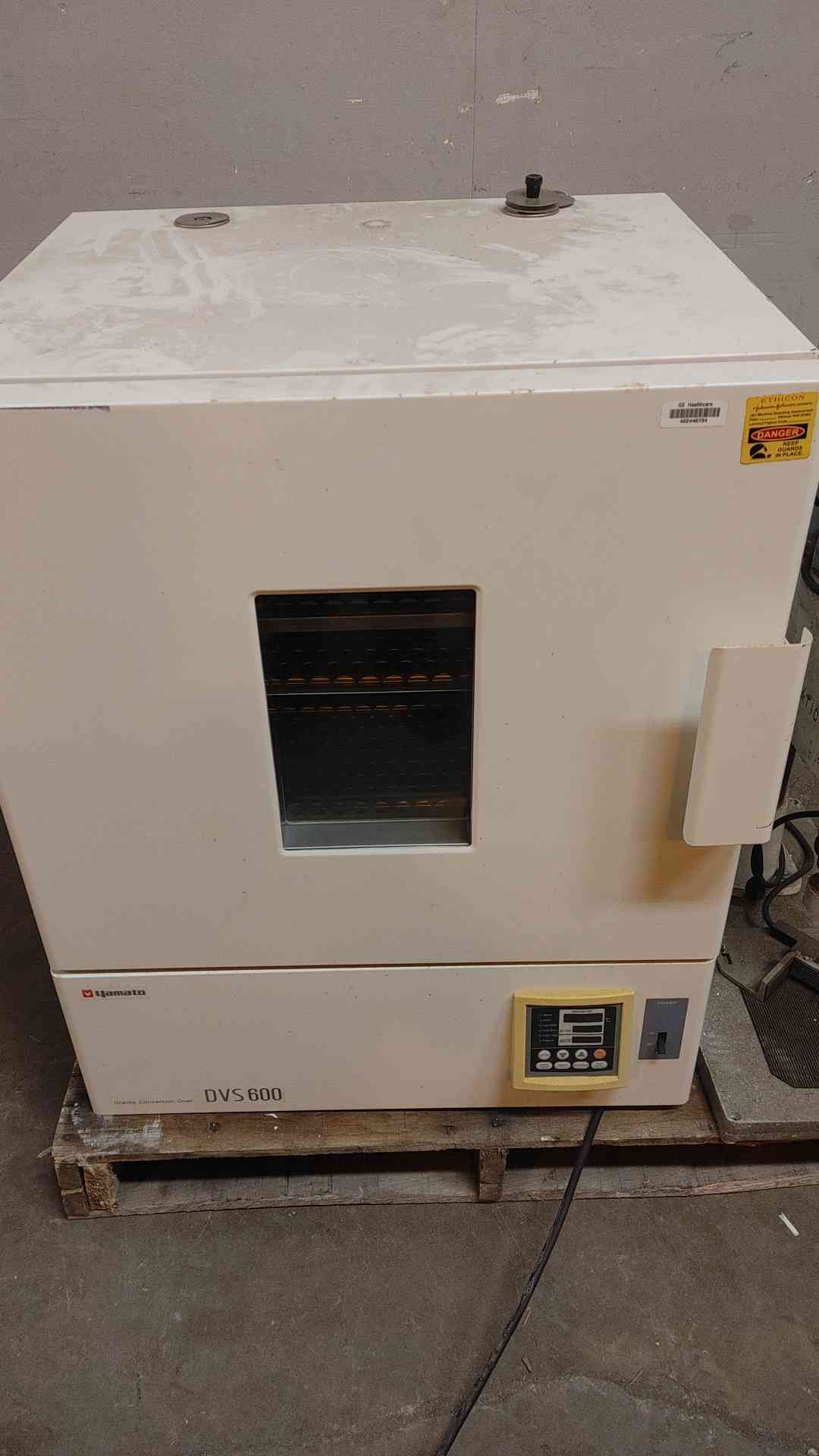Yamato #DVS-600, Gravity Convection Oven, 50/60 Hz, 13.5 Amps, 115 V - Image 1