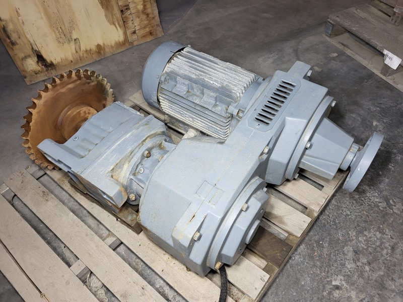 14.75 HP 1740 RPM Sew-Eurodrive R87VU41DV160M4, gear motor w/junction box & mounting bracket, 575 Volts - Image 4