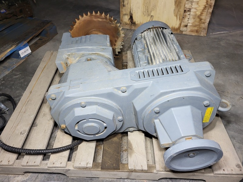 14.75 HP 1740 RPM Sew-Eurodrive R87VU41DV160M4, gear motor w/junction box & mounting bracket, 575 Volts - Image 5