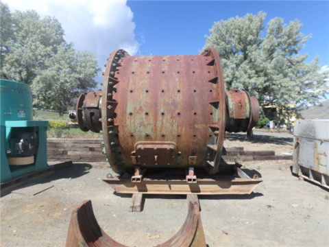 9' x 7' Canadian Allis-Chalmers, Ball Mill, 400 HP, herringbone gear - Image 2