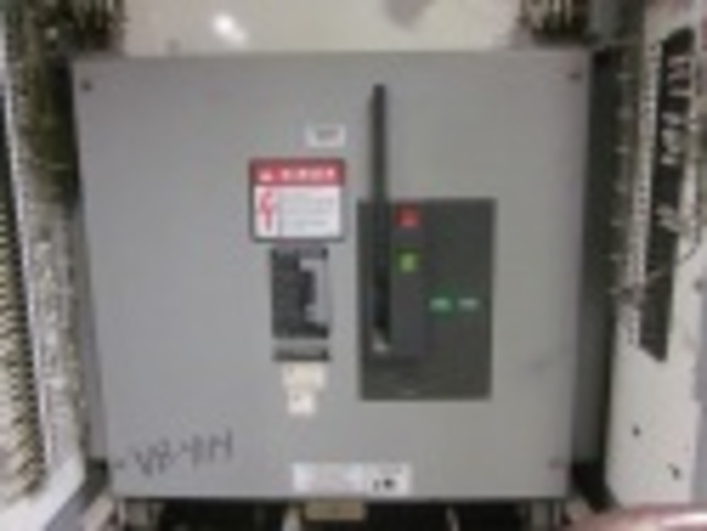3000 Amps, Square D, V5D8333Y000A, electrically operated, drawout, #VB4114 - Image 2