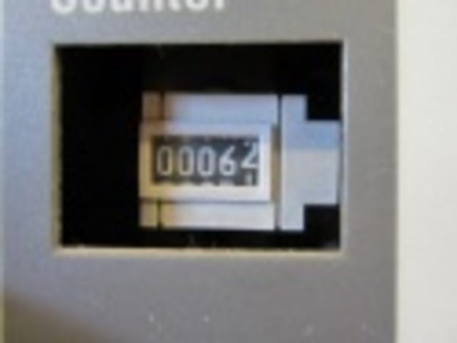 1200 Amps, Cutler-Hammer, 150VCP-WR1000, electrically operated, drawout, #VB5307 - Image 1