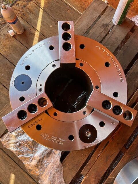 Samchully #PAC-4719, power chuck, 191mm thru hole, new - Image 1