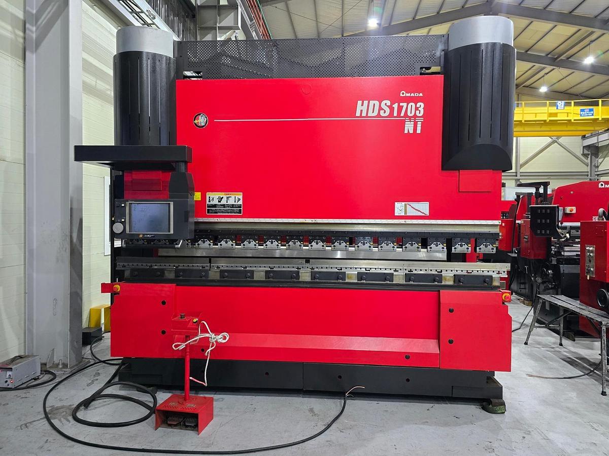 187 Ton, Amada #HDS-1703NT, hybrid press brake, 10' overall, 106.3" between housing, 7.87"stroke - Image 1