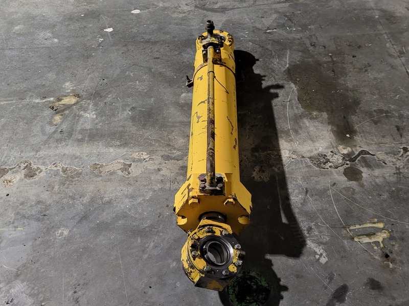 Komatsu, EL7952, steering cylinder for 830e, 2022 - Image 4