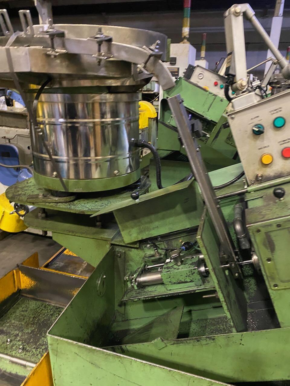 Somsan #CF-38, round nut tapping machine wivibratory feeder, hydruaic clamping, 2009 - Image 5