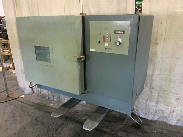 19-1/4" width x 22" H x 20-1/4" L Tenney oven, 350°, 8" x 6" viewing window, 110/220 V. - Image 10