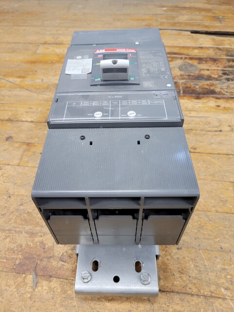 600 Amps, ABB, Sace Tmax XT5NU260BBYN000XXX, Circuit Breaker, ReliaGearneXT, 2P, 600 Volts, Type XT5N 600 - Image 7