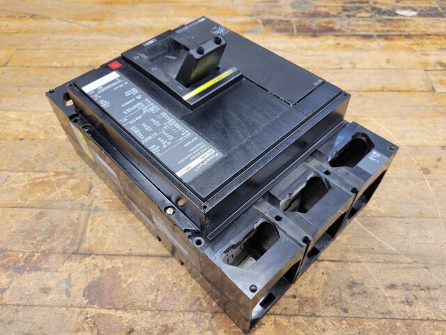 800 Amps, Square D, MGP36800, PowerPact Circuit Breaker, 3P, 600 Volts, Type MG 800 - Image 1