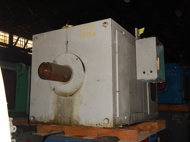700 HP 900 RPM Abb, Frame 450LB, DPFVBB, 550 VA, 220/110 VF - Image 1