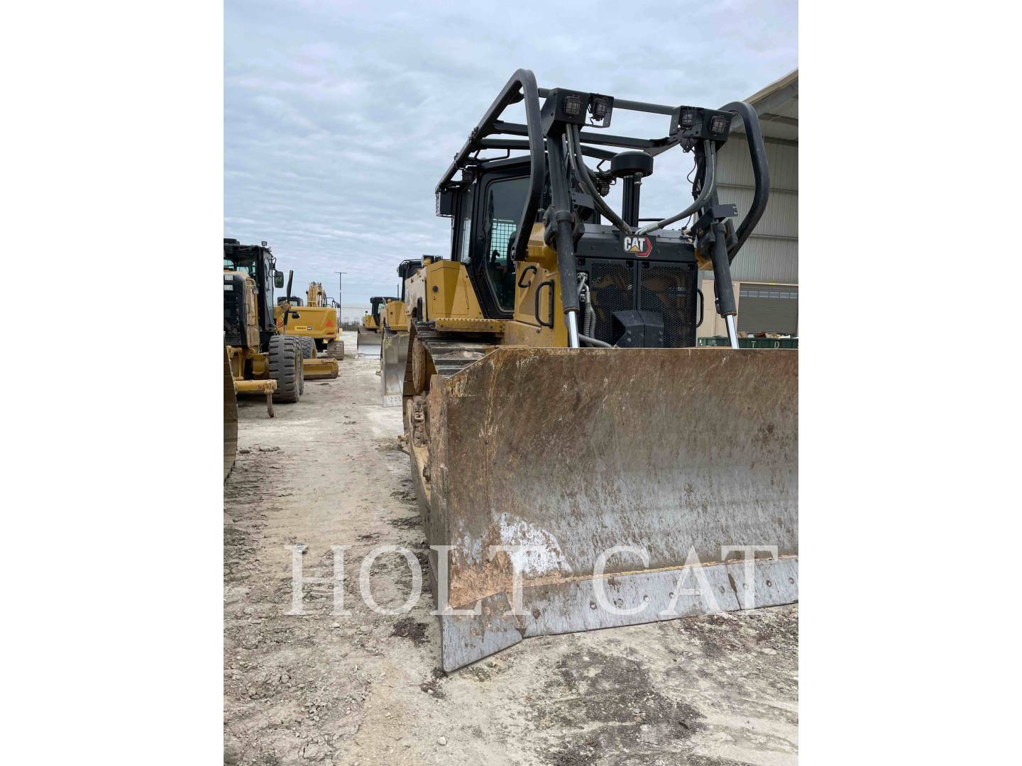 Caterpillar D6 XE, Crawler Dozer, 660 hours, S/N: TPL01028, 2023 - Image 2