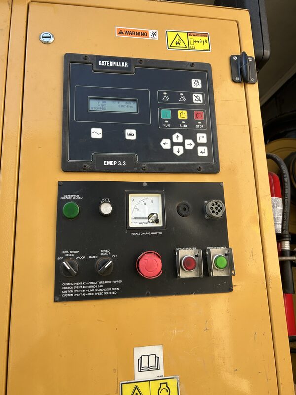 600 KW Caterpillar #XQ600, 208/480 Volts, 1800 RPM, 6368 hours, C18 engine, sound attenuated enclosure, 2007 - Image 6