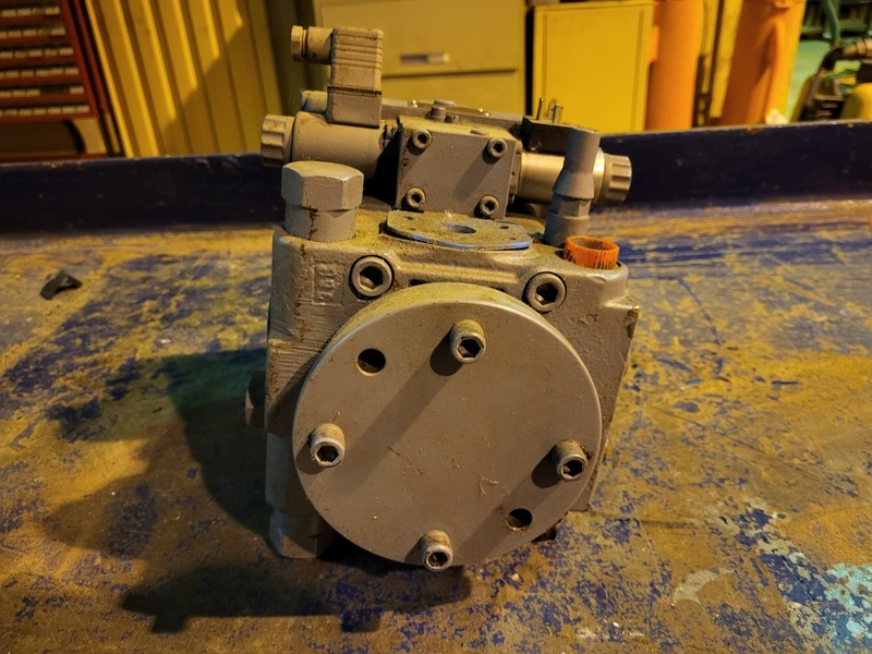 Rexroth #R902079986, axial piston pump, AA4VG40EP2DT1/32R-NSC52F016, new surplus - Image 5