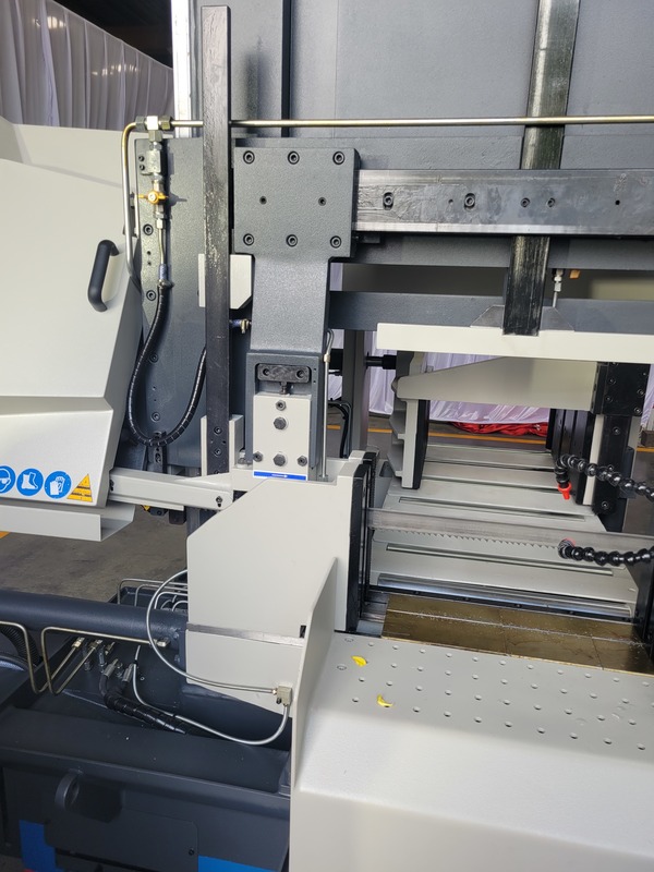 18" x 18" Indotech #CNC-18-DC-Smart-saw, dual column CNC bandsaw, 1.5" x0.05" blade, Omron cnc, coolant, chip - Image 5