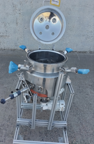 13.2 gallon ITT Industries Pure-Flo Precision, 50 liter Stainless steel fermenter tank, bottom driven - Image 1