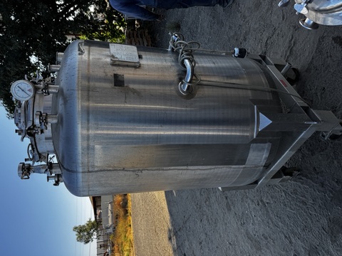 264 gallon BCD Manufacturing, 1000 liter 316L Stainless Steel tank, 3 bar, bottom driven agitation, 2000 - Image 3