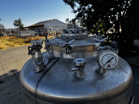 264 gallon BCD Manufacturing, 1000 liter 316L Stainless Steel tank, 3 bar, bottom driven agitation, 2000 - Image 4