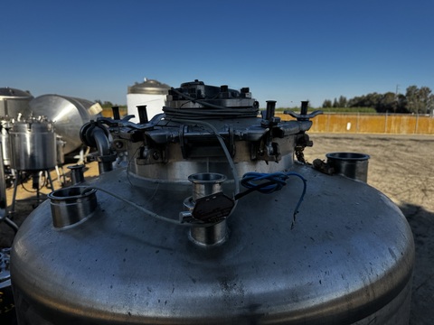 264 gallon BCD Manufacturing, 1000 liter 316L Stainless Steel tank, 3 bar, bottom driven agitation, 2000 - Image 5