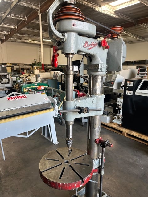 22" Buffalo #22, heavy duty drill press, 1.5" capacity, 65-1350 SPM, 220/440 V., 3-phase, power feed - Image 2