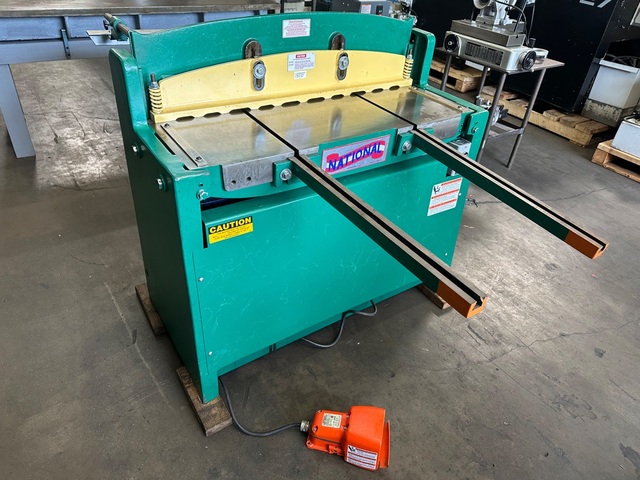16 gauge x 3' National #NH-3612, Hydraulic Shear, 40 SPM, 1800 RPM, rear operated back gauge - Image 1