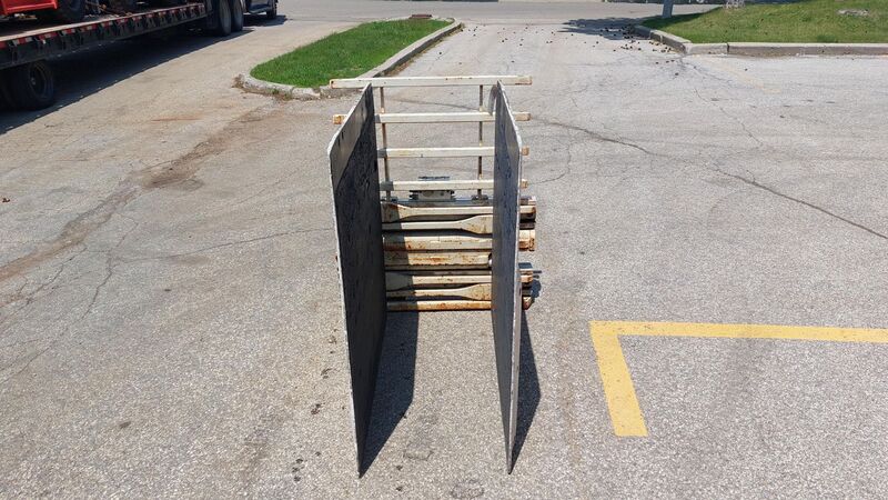 Cascade #35D-CC-46Q, Carlton clamp, 3500 lb., serial #1C-SP08251 - Image 1