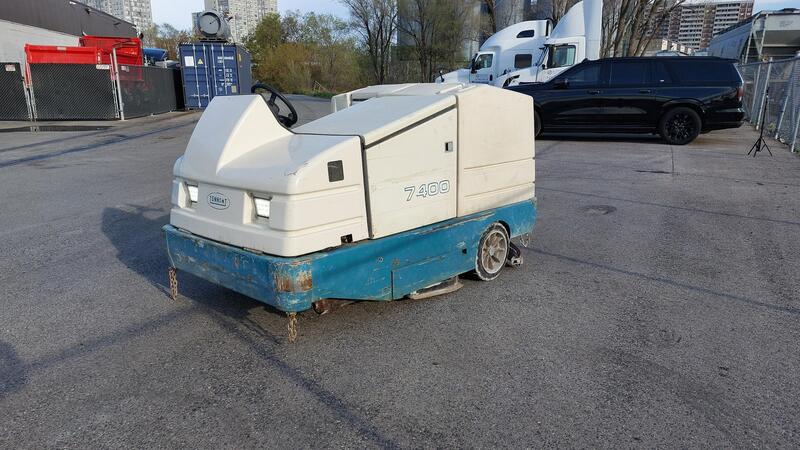 Tennant #7400, floor scrubber, propane, serial #6317, 2643 hours - Image 8