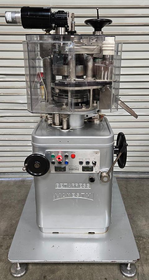 Natoli Manesty #Betapress, high speed multi station rotary tablet press, 2007 - Image 1