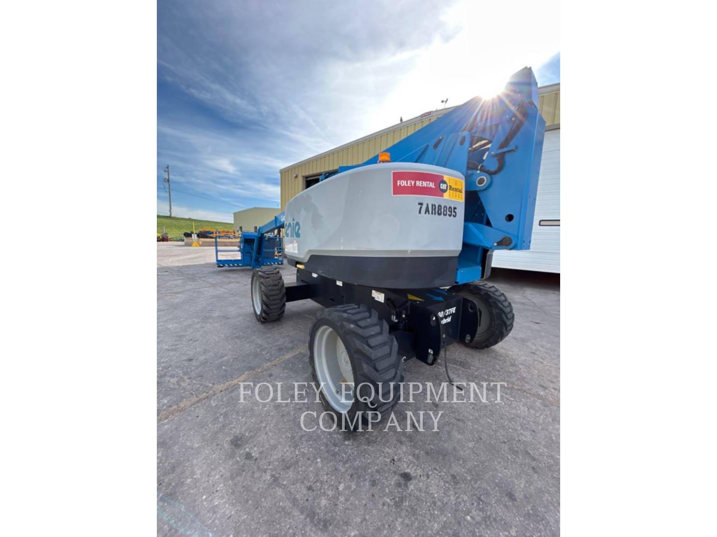 Genie Industries Z60/37FE, Articulated Boom Lift, 714 hours, S/N: Z60H-701, 2017 - Image 4