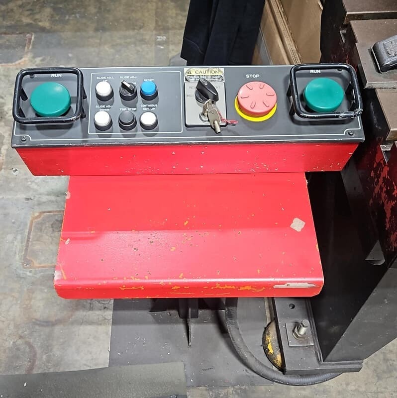 88 Ton, Amada #TPL-80SI, 5" stroke, 17.9"Shut Height, 40" x 23" x 5.3"bolster, wet clutch, Link drive, 2000 - Image 5
