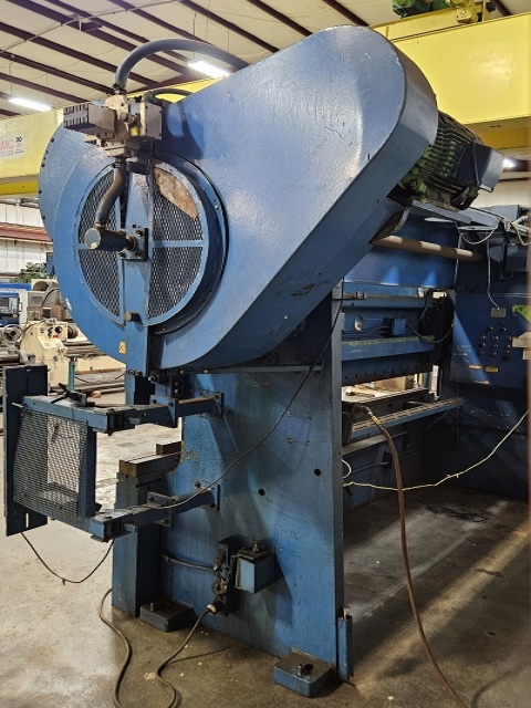 225 Ton, Cincinnati #Series-9, mechanical press brake, 12' overall, 126" between housing, 3" stroke - Image 3
