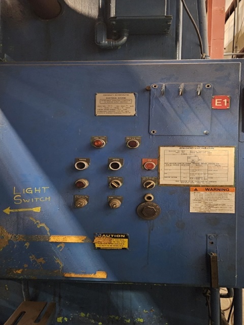 225 Ton, Cincinnati #Series-9, mechanical press brake, 12' overall, 126" between housing, 3" stroke - Image 8