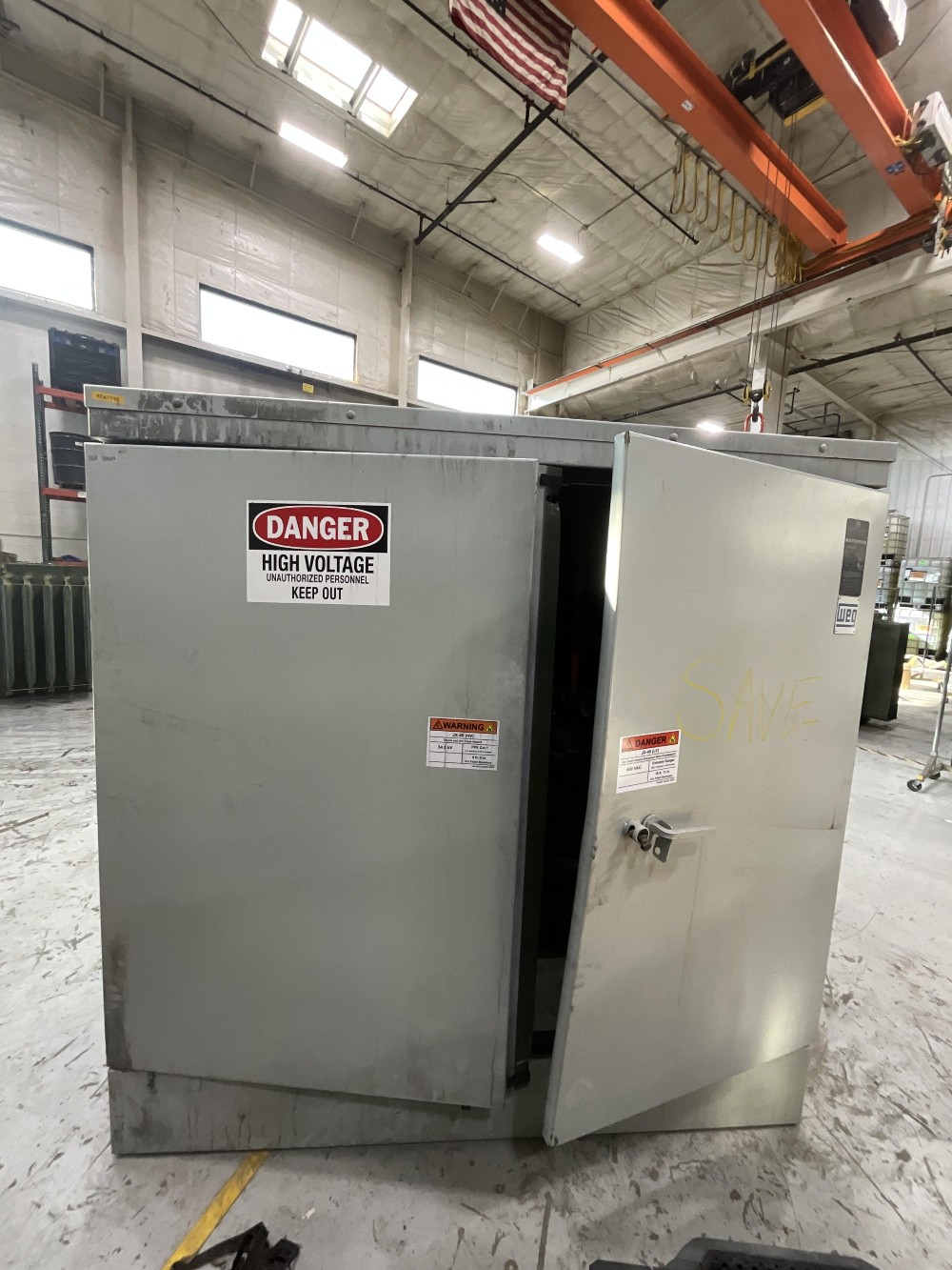 1750 KVA 34500GY/19920 Primary, 600Y/346 Secondary, 3 phase, Padmount Transformer - Image 2