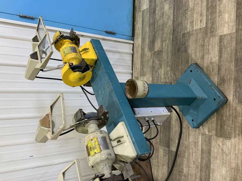 DoAll #D3015, double end grinder, 6" wheel diameter, 5/8"wheel width, on stand, 1/3 HP - Image 7