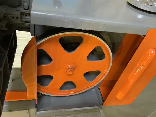 16" x 10" DoAll #1612-1, vertical band saw, 24" x 24" table, 122" blade, 1 HP, blade welder - Image 10