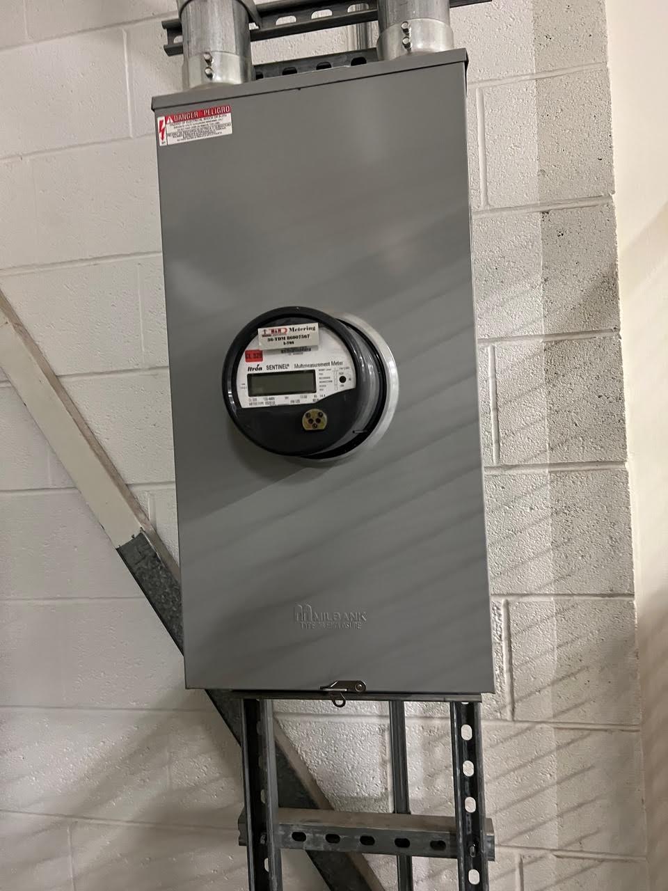 SatCon Utility Interactive #AE-225-60-PV-A, Solar Cell Inverter, NEMA 3R, 2005 - Image 8