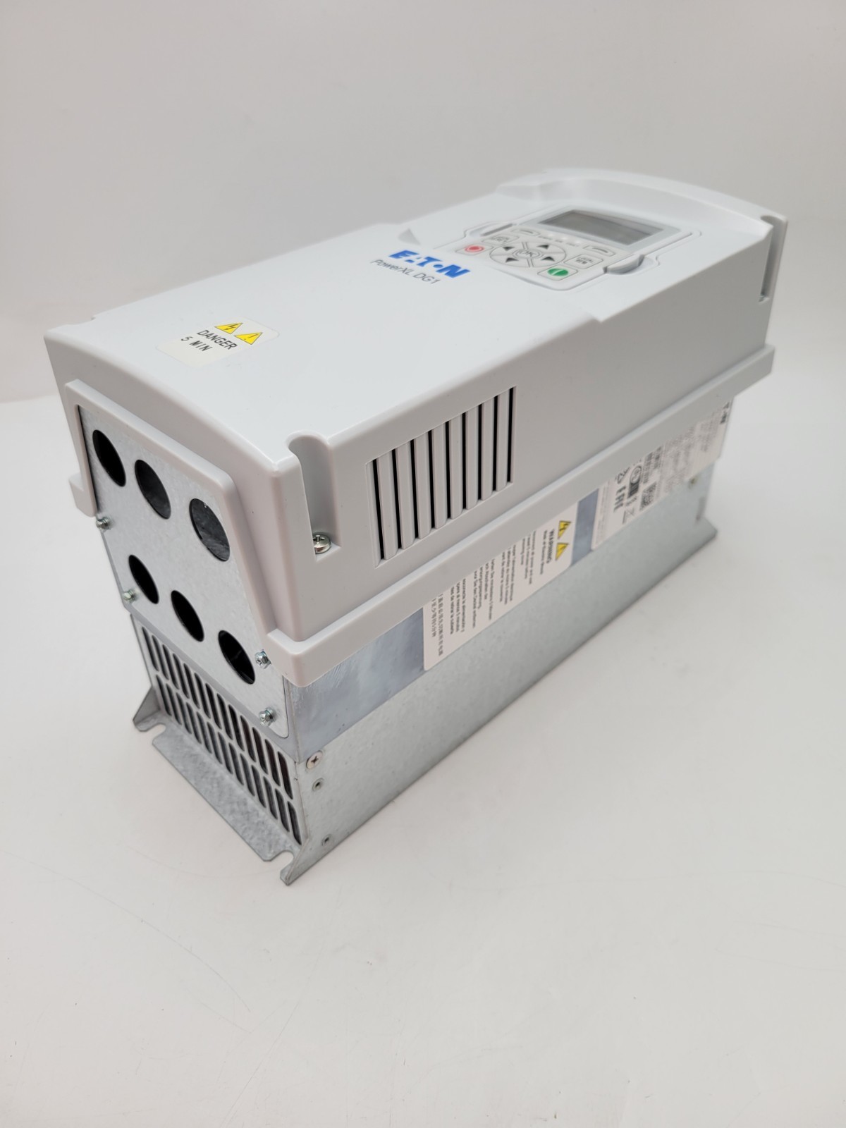 1.5 HP Eaton, PowerXL DG1 VFD, 400 Volts, DG1-343D3FB-C21C, 1.1 KW, 3.3A, UL type 1, IP 21, unused - Image 7